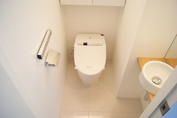 Toilet