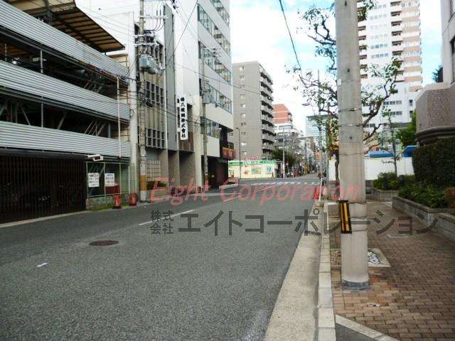 Other local. Frontal road