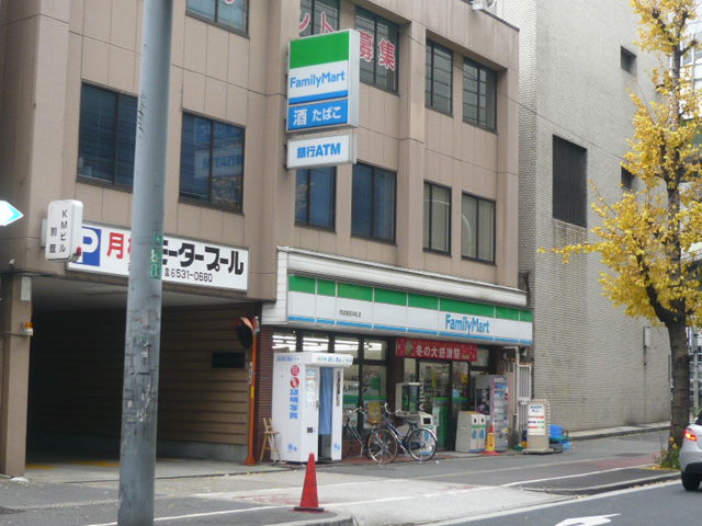 Convenience store. 86m to FamilyMart Awaza Nishimoto Machiten (convenience store)