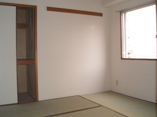 Other common areas. Japanese style room