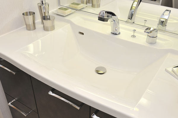 Bathing-wash room.  [Counter-integrated basin bowl] Same specifications