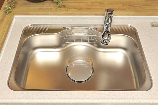 Kitchen.  [Wide sink (silent specification)] Same specifications