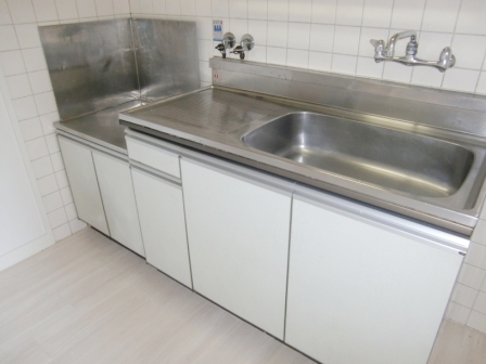 Kitchen. Pitattohausu Nishinagahori shop Tel0120-47-4625