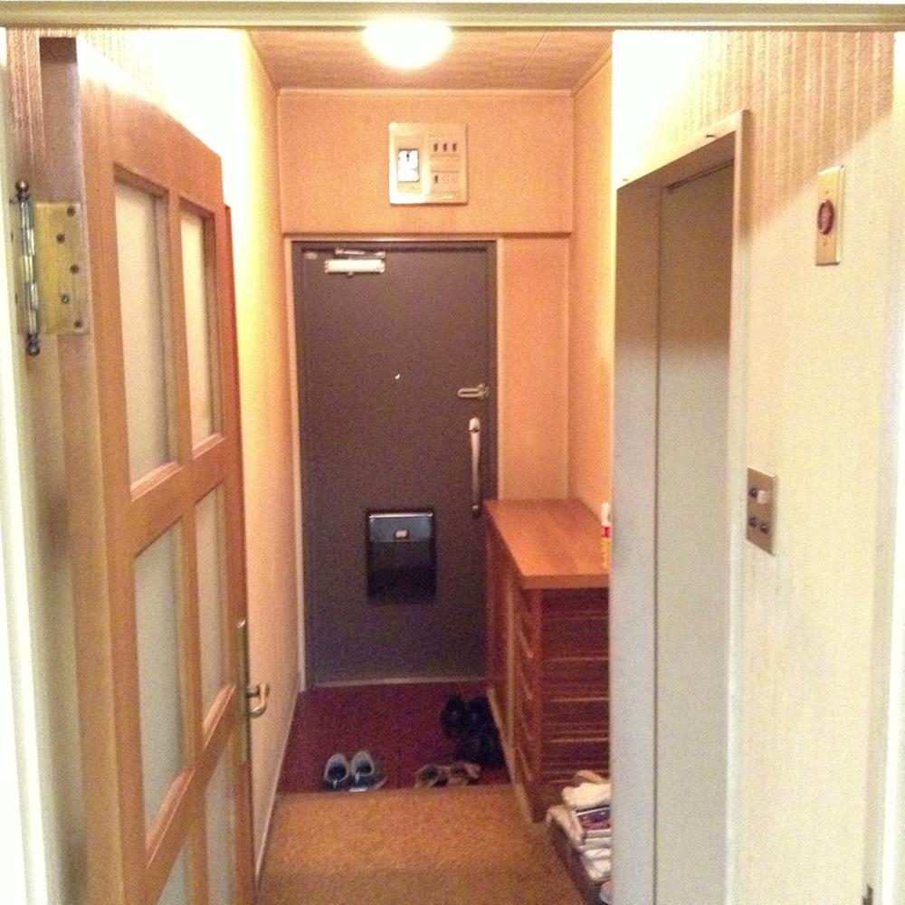 Entrance. Local (December 2013 shooting)