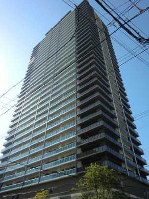 Local appearance photo. It will be on the ground 32-story tower apartment.  Heisei 22 July architecture.