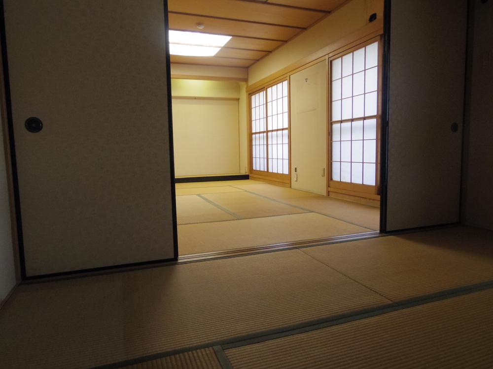 Non-living room. Following Japanese-style room