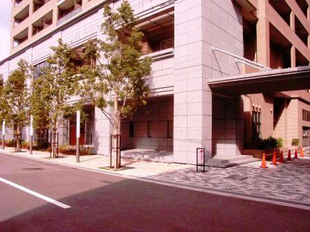 Entrance. Ohno Memorial Hospital adjacent, Supermarket ・ Near degree convenience store life highly convenient location