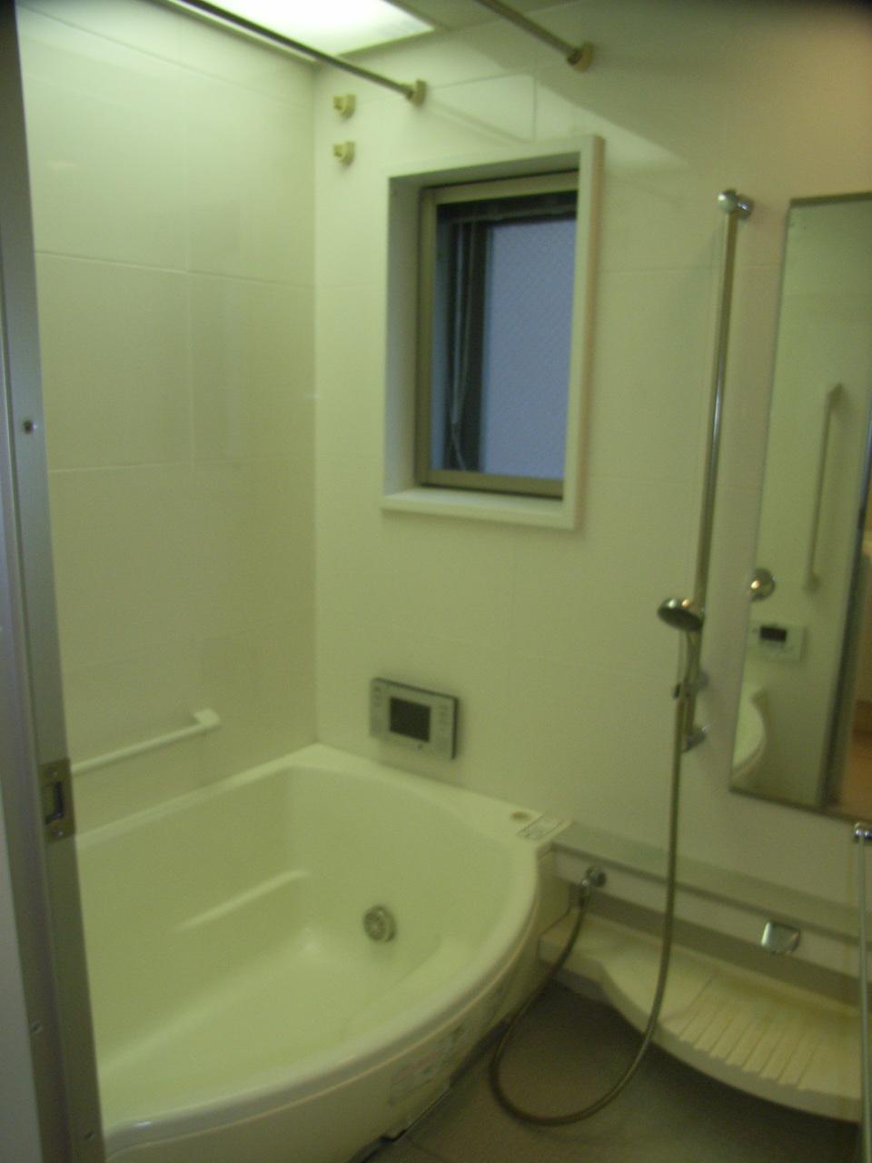 Bathroom. Bathroom TV Window there