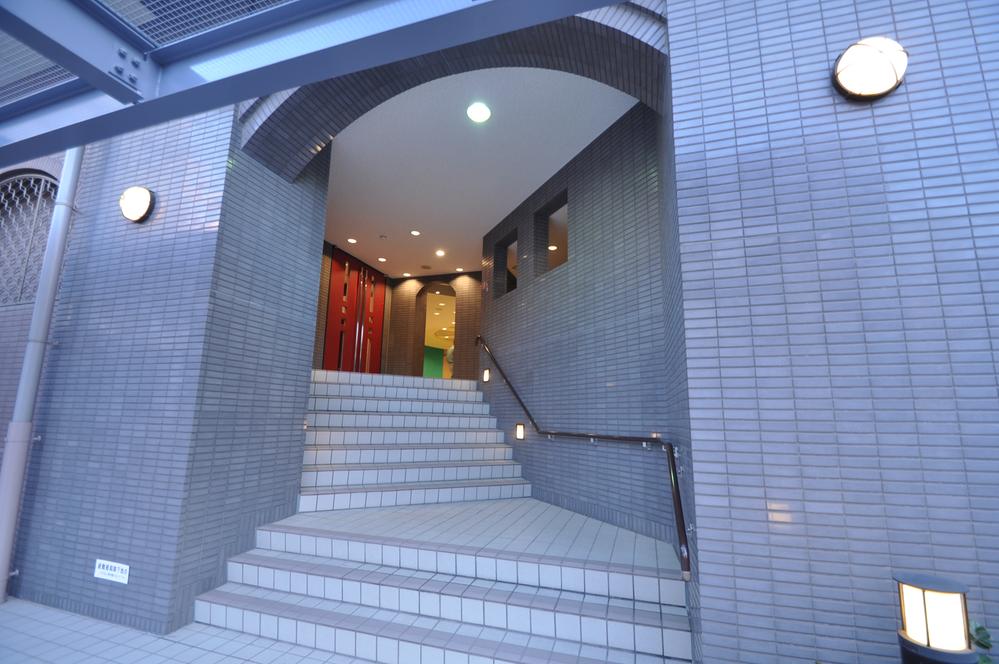 Entrance. Entrance is located on the second floor part