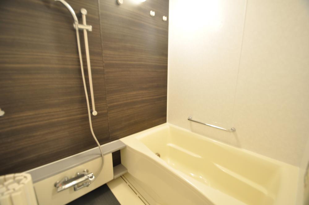 Bathroom.  ※ Renovation is in the process of being! It attaches mirror!