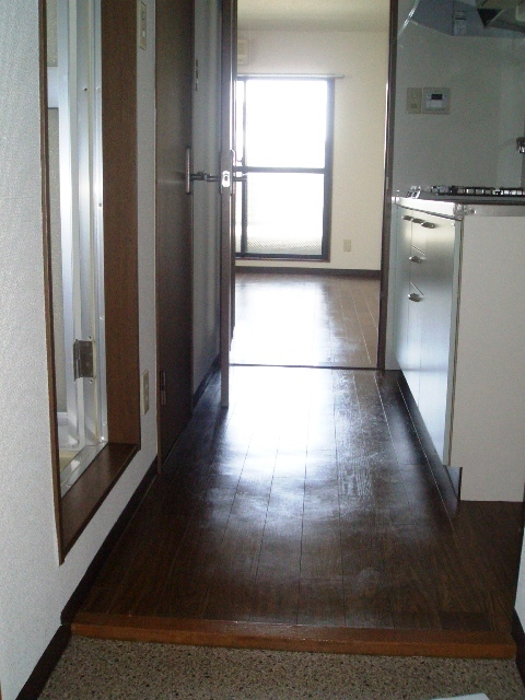 Entrance. Entrance ・ Corridor part