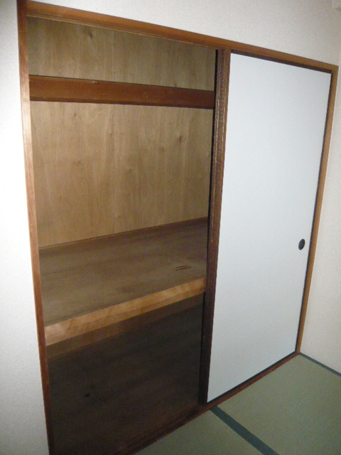 Receipt. Japanese-style room ・ Armoire