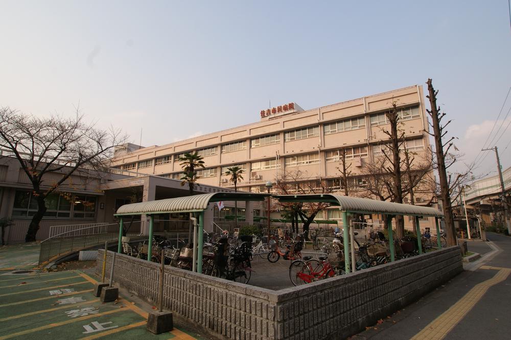 Hospital. 673m to Osaka Sumiyoshi Municipal Hospital