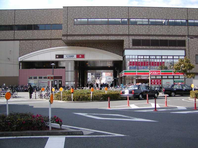 station. Nankai Main Line, Namba and the access also excellent to Sakai in the 240m Nankai line to Koya Tengachaya Station