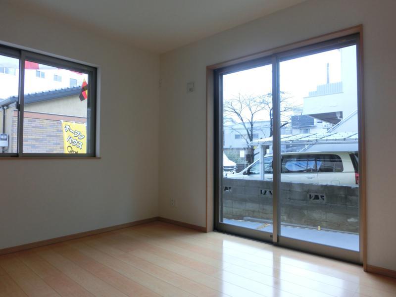 Same specifications photos (Other introspection)