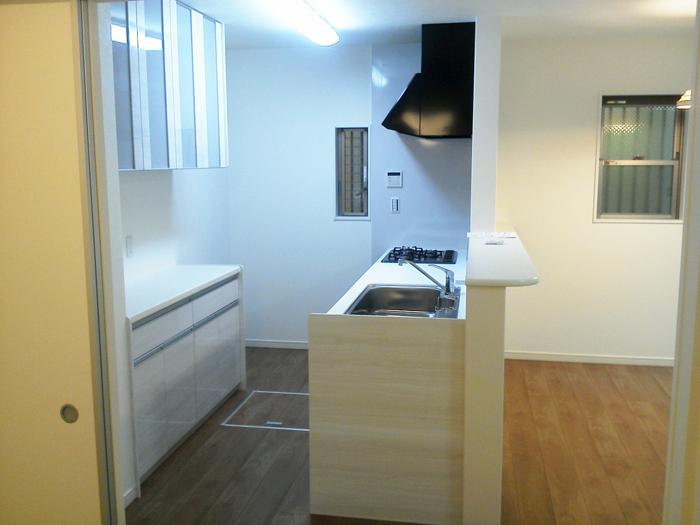 Kitchen. Full open dishwasher, Mizunashi grill, Quiet sink, such as is standard specification system Kitchen, Also comes with a cupboard