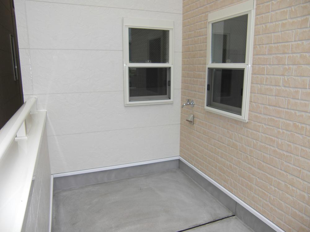 Balcony. Local (10 May 2013) Shooting