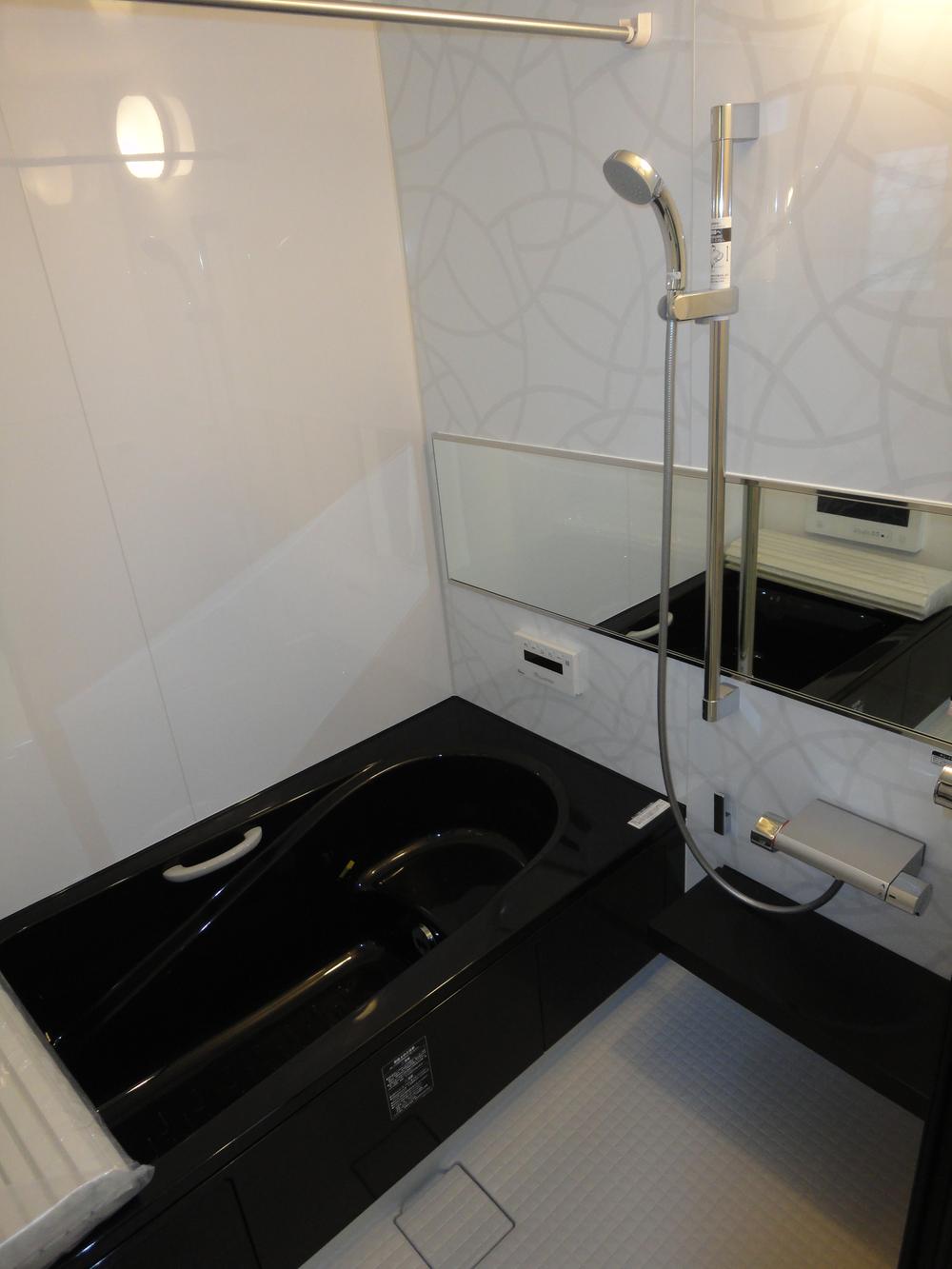 Bathroom. TV ・ Bathroom Dryer ・ Easy to clean bathroom of the mist sauna is standard equipment!