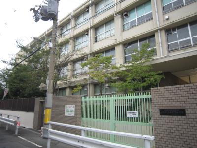 Primary school. 662m to Osaka Municipal Minamitsumori elementary school (elementary school)