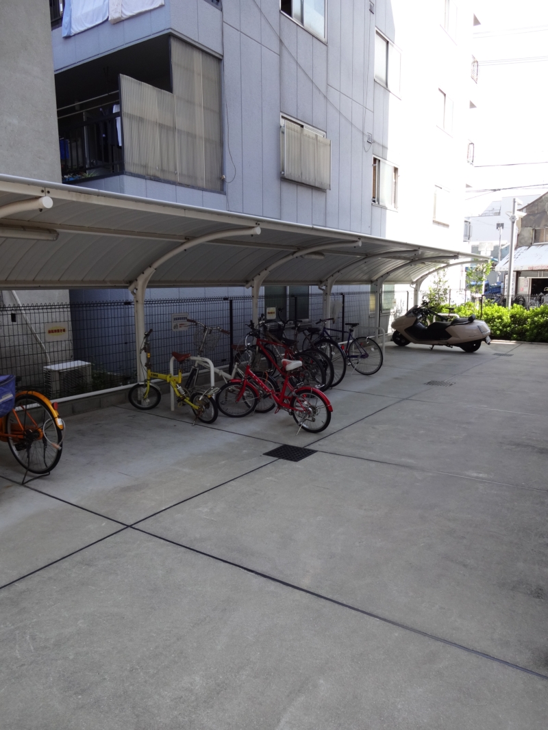 Other common areas. Spacious parking area bike shelter is also equipped