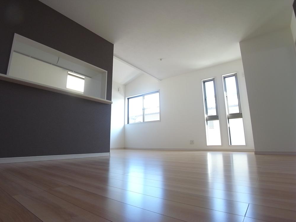 Living. The example of construction photos