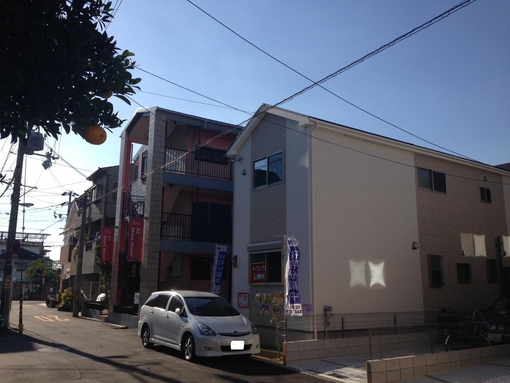 Local appearance photo. Local (11 May 2013) Shooting