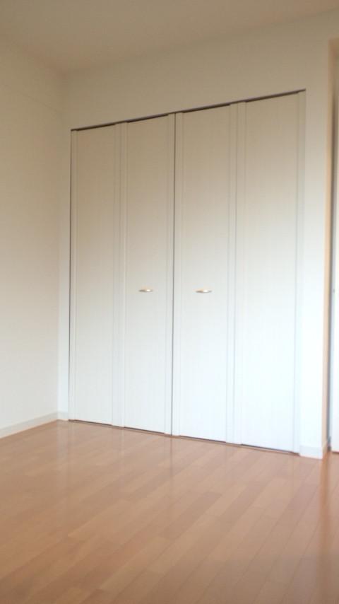 Non-living room. Western-style 6.4 Pledge