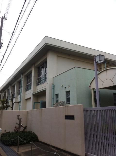 Primary school. A 5-minute walk from the 353m Osaka City Tachikawa Kita elementary school to Osaka City Tachikawa North Elementary School