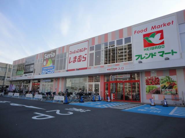 Shopping centre. Across Plaza Chifune up to 588m supermarket and 100 yen shop, etc., Daily shopping is set roughly if it is possible to come to the Across Plaza. It is wife to the happy facility.