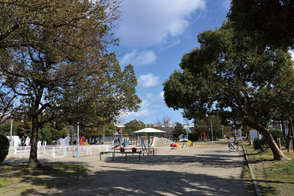 Surrounding environment. Nishiyodo park (walk 11 minutes ・ About 850m)