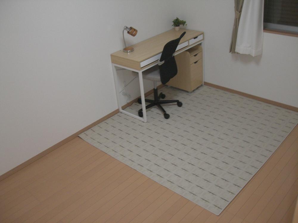 Non-living room. 1F Western-style