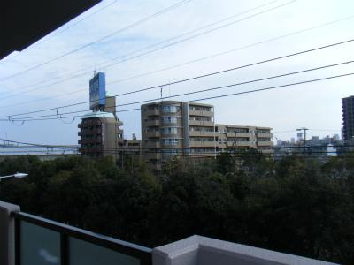 View photos from the dwelling unit. You can overlook the Yodogawa fireworks display from the balcony.