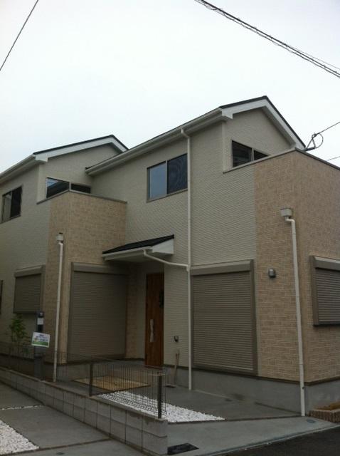 Local appearance photo. In a variety of ideas to suit each lifestyle, Storage well of the house that was realized the dream of living.