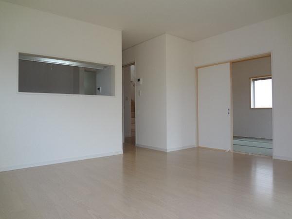 Same specifications photos (living). LDK in pursuit of comfort and relaxed