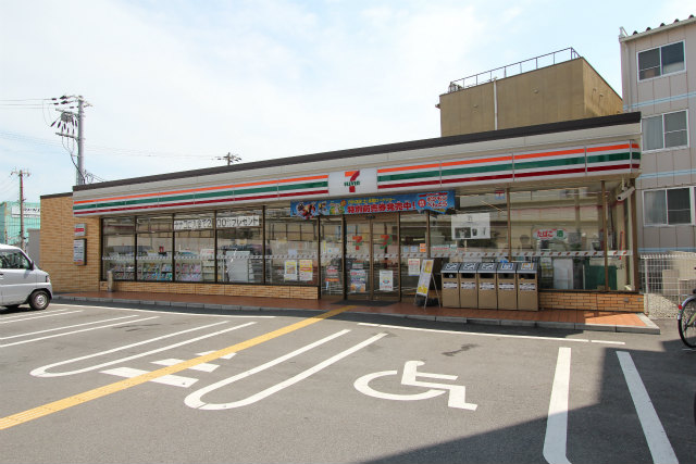 Convenience store. Seven-Eleven Osaka Ohno 2-chome up (convenience store) 485m
