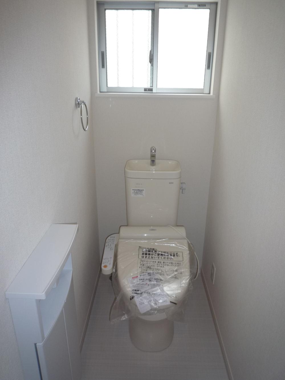 Toilet. Indoor (July 2013) Shooting