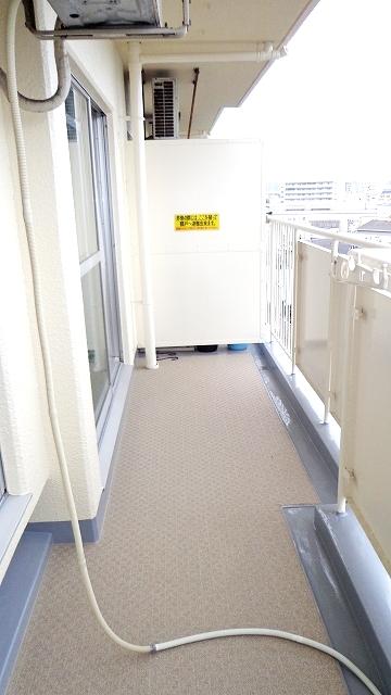 Balcony. Local (10 May 2013) Shooting