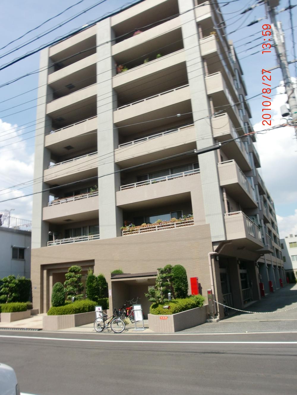 Local appearance photo