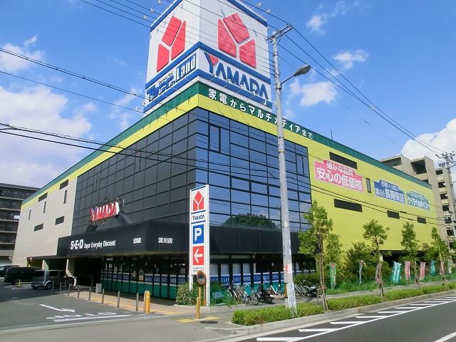 Home center. Yamada Denki Tecc Land Yodogawa store up (home improvement) 1002m
