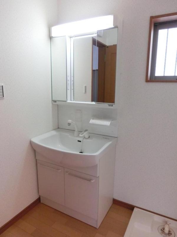 Same specifications photos (Other introspection)