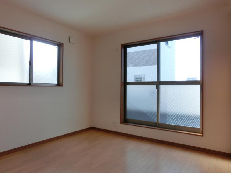 Same specifications photos (Other introspection)