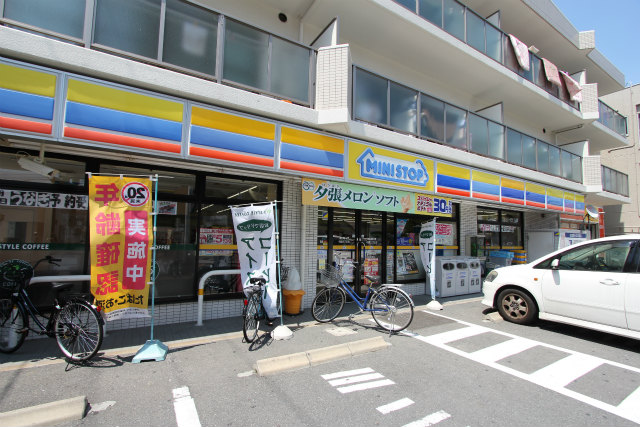 Convenience store. MINISTOP Kashiwazato-chome store (convenience store) up to 80m