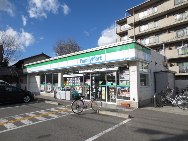 Convenience store. FamilyMart Himejima Yonchome store up (convenience store) 316m