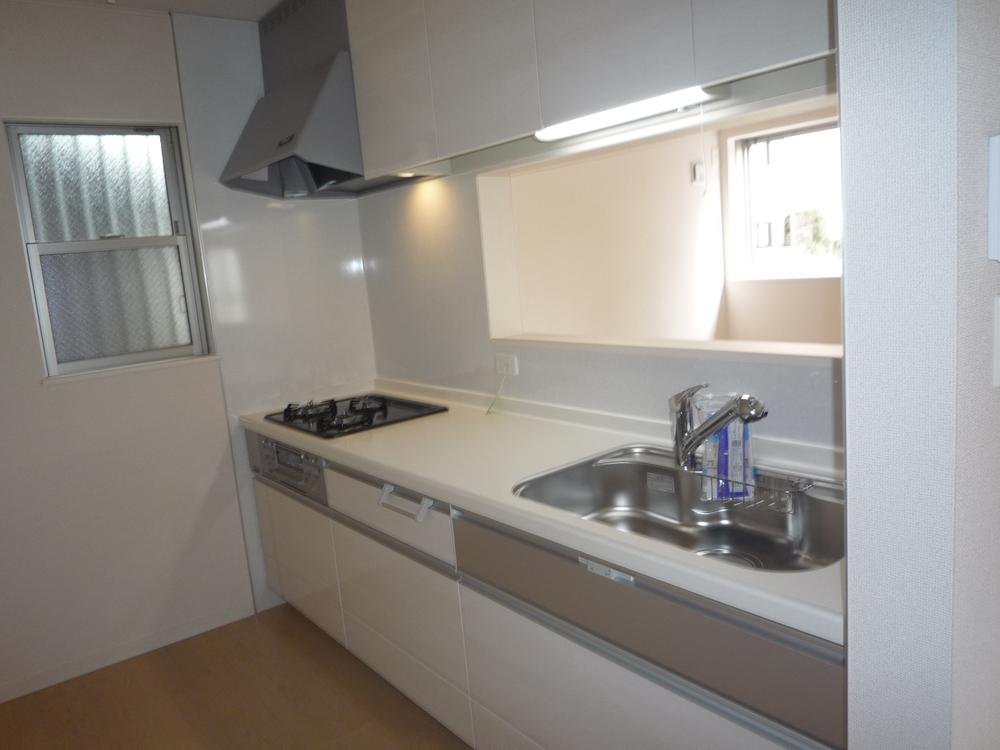 Kitchen. Local (10 May 2013) Shooting No. 2 place