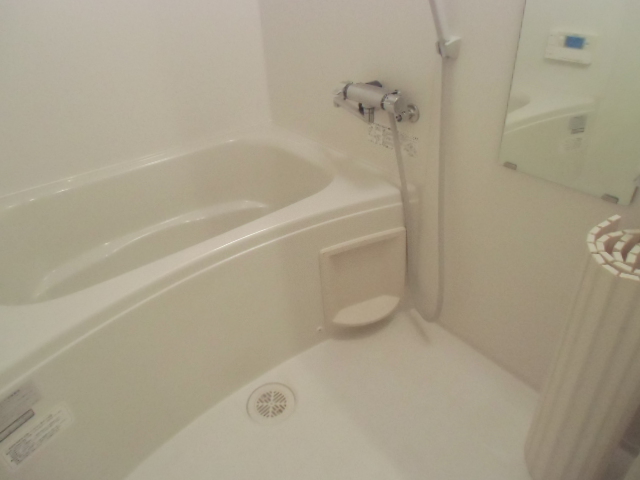 Bath. Reheating ・ With bathroom dryer