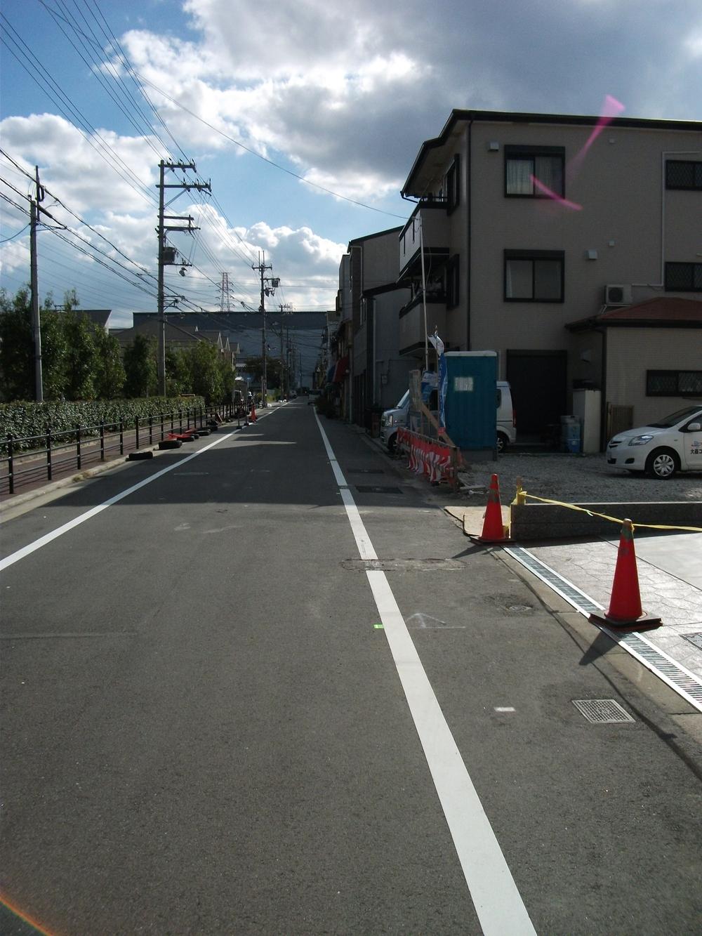 Local photos, including front road. ■ Spacious the entire road