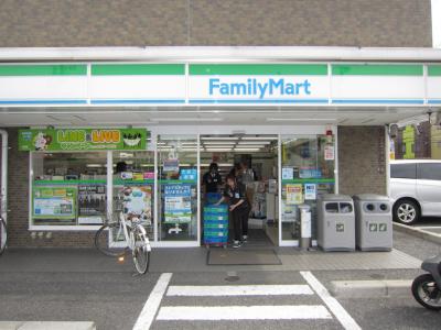 Convenience store. Family Mart MYS Kohama Sanchome store up (convenience store) 50m