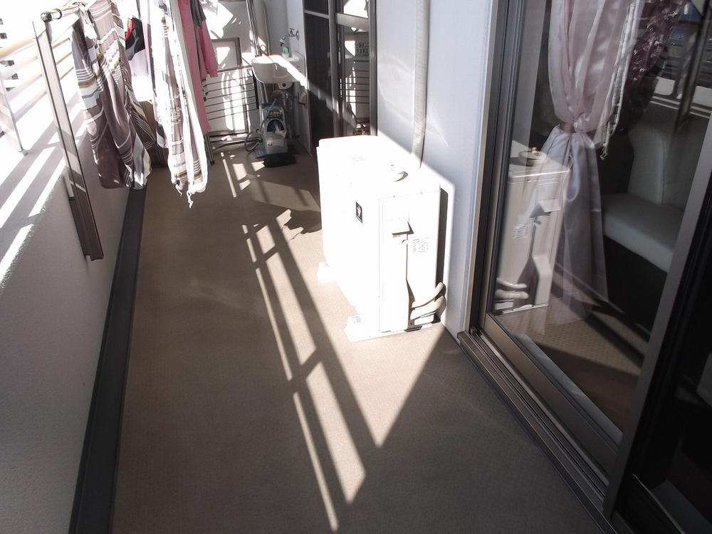 Balcony. Local (12 May 2013) Shooting