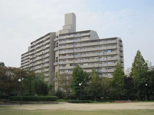 Local appearance photo. Local (11 May 2013) Shooting