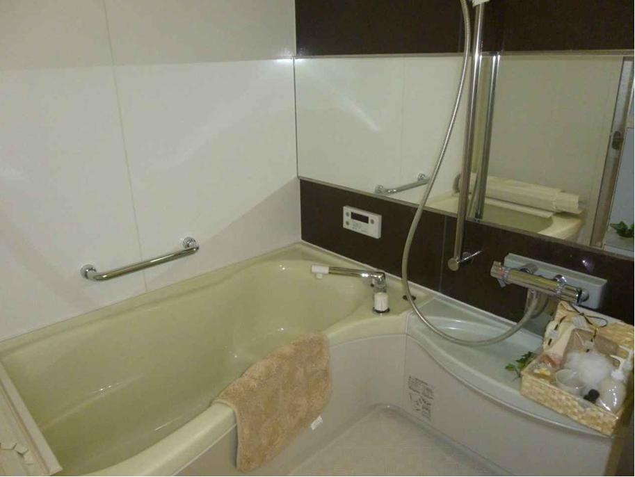 Bathroom. Also had made the bath